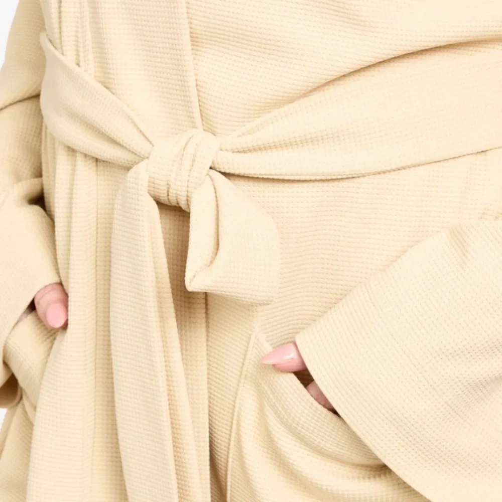 Women's Cream Robe - Picture 5 of 6